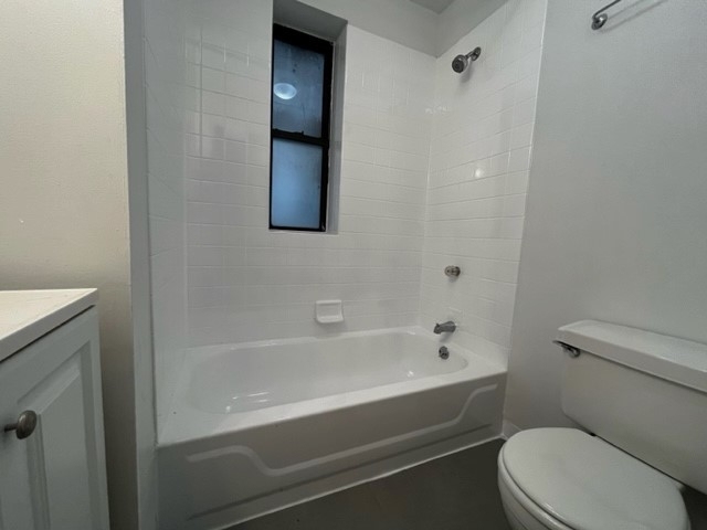 221 East 23rd Street - Photo 6