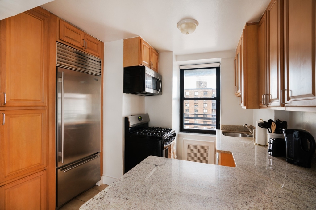 784 Columbus Avenue - Photo 11