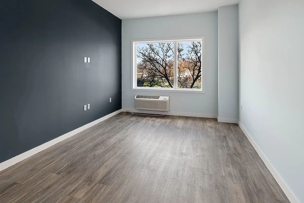 2733 East 12th Street - Photo 1