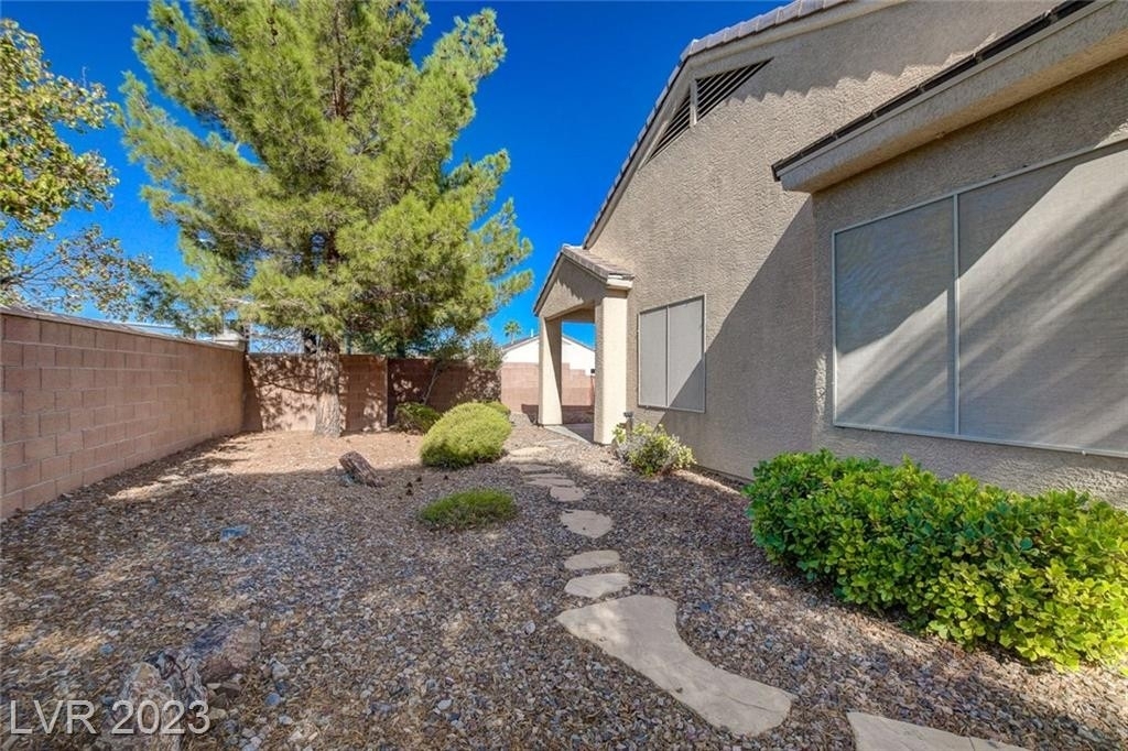 1800 Eagle Mesa Avenue - Photo 18