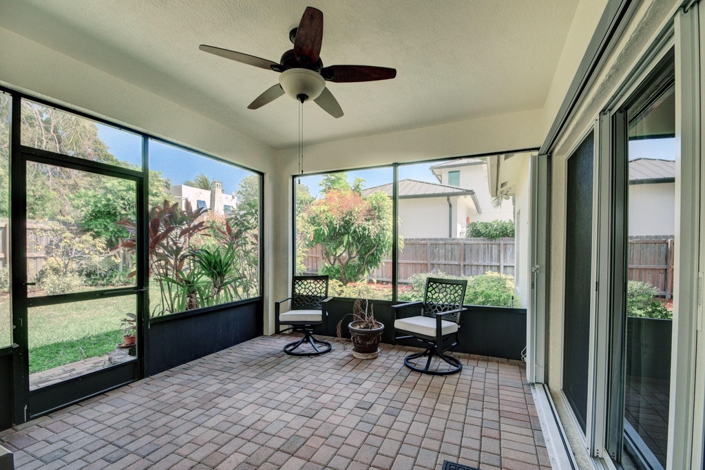 215 Gulfstream Boulevard - Photo 28