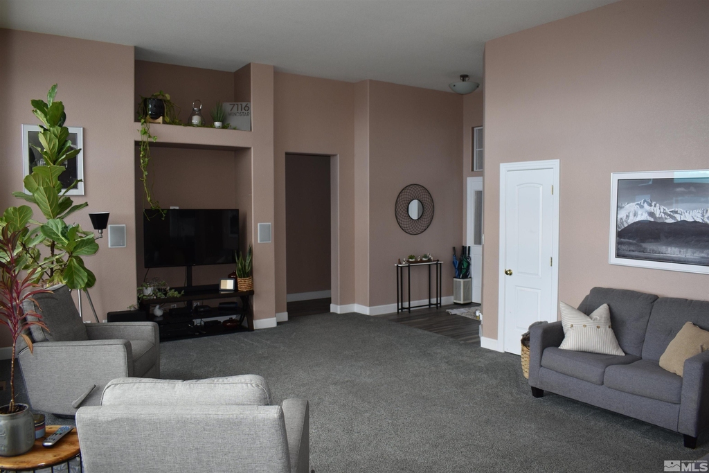 7116 Windstar Dr - Photo 2