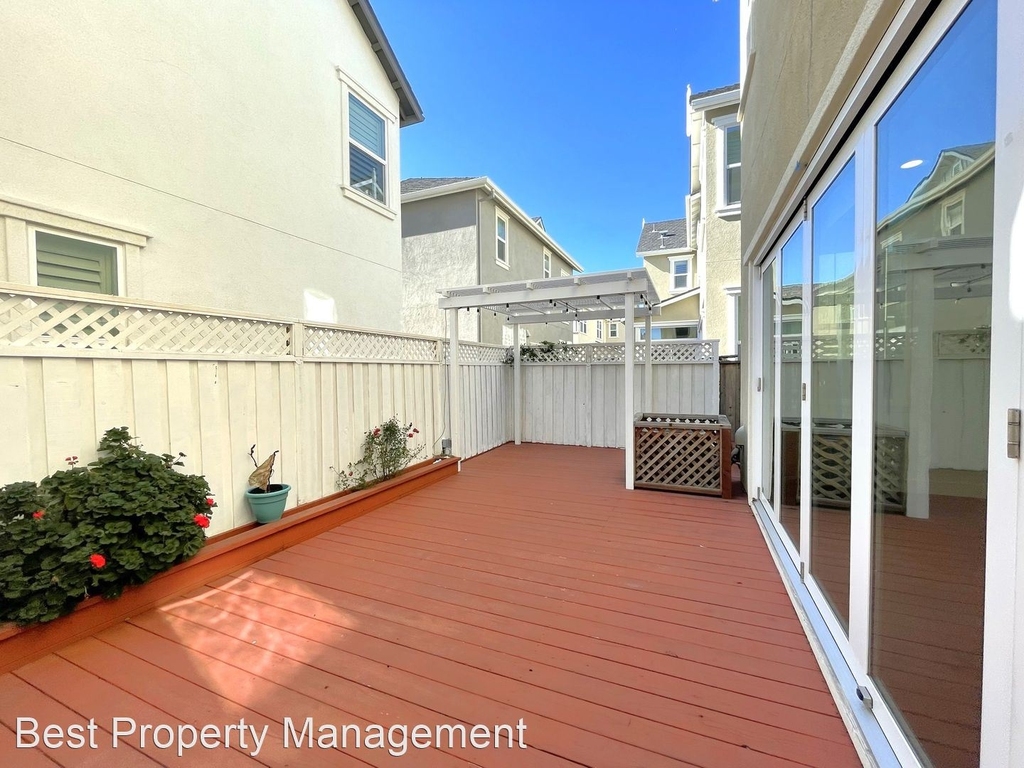 8360 Marine Way - Photo 26