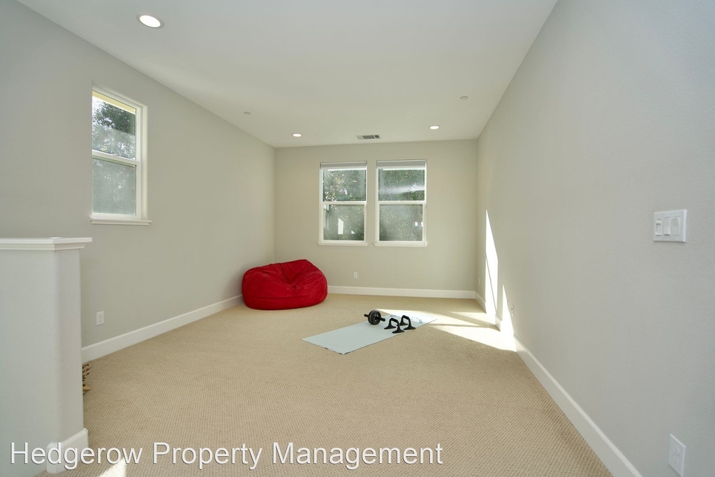 2071 Morlan Drive - Photo 22