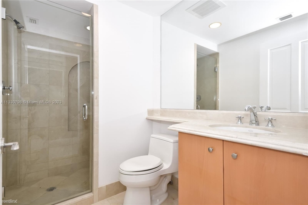 17875 Collins Ave # 2806 - Photo 19
