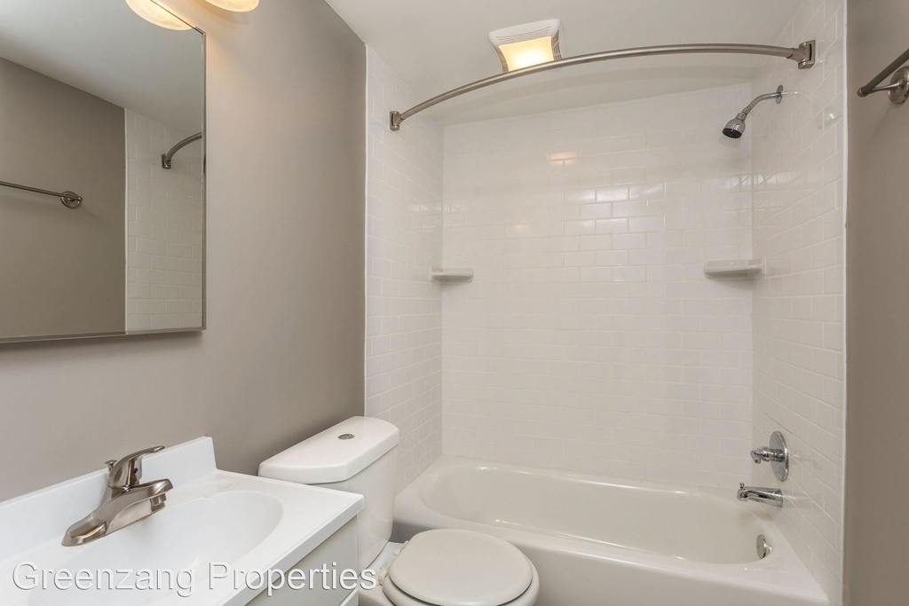 320 Rochelle Ave. - Photo 7