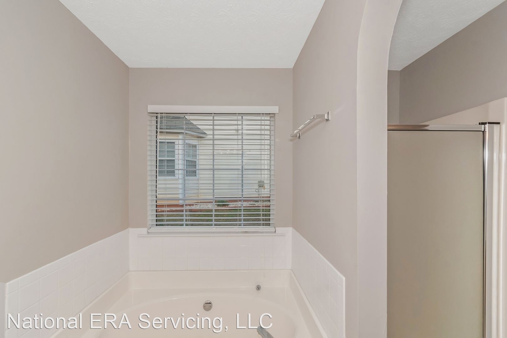 5025 Towne Park Dr - Photo 30