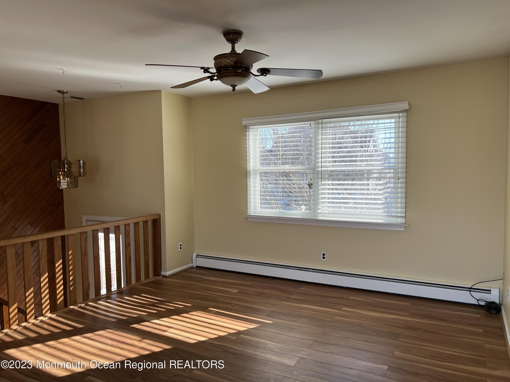 3430 Bergen Avenue - Photo 5