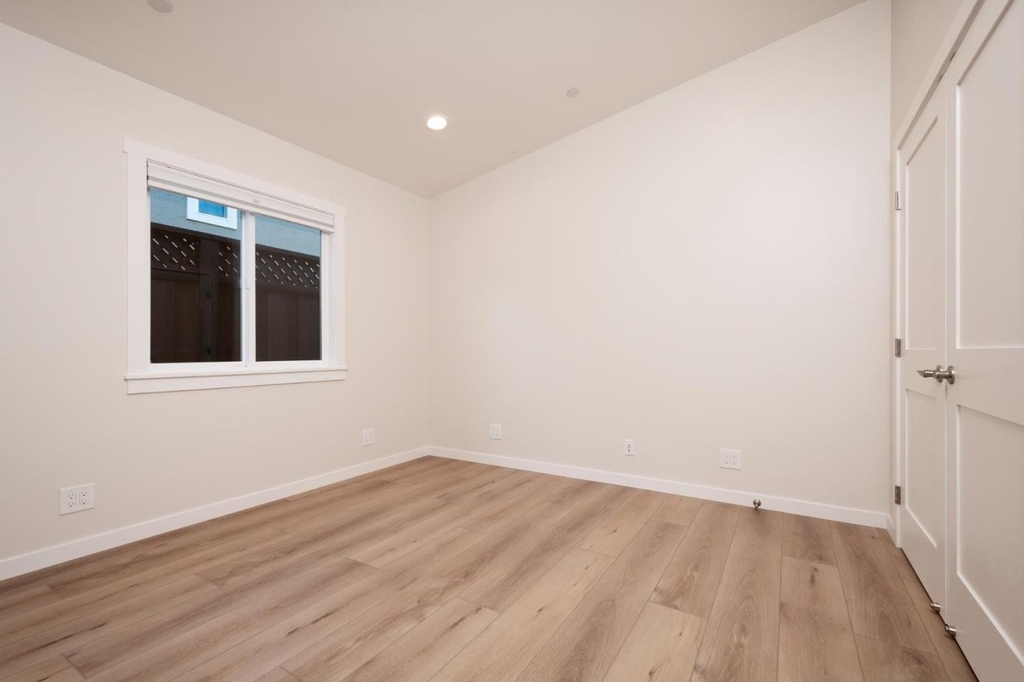 320 22nd Ave - Photo 14