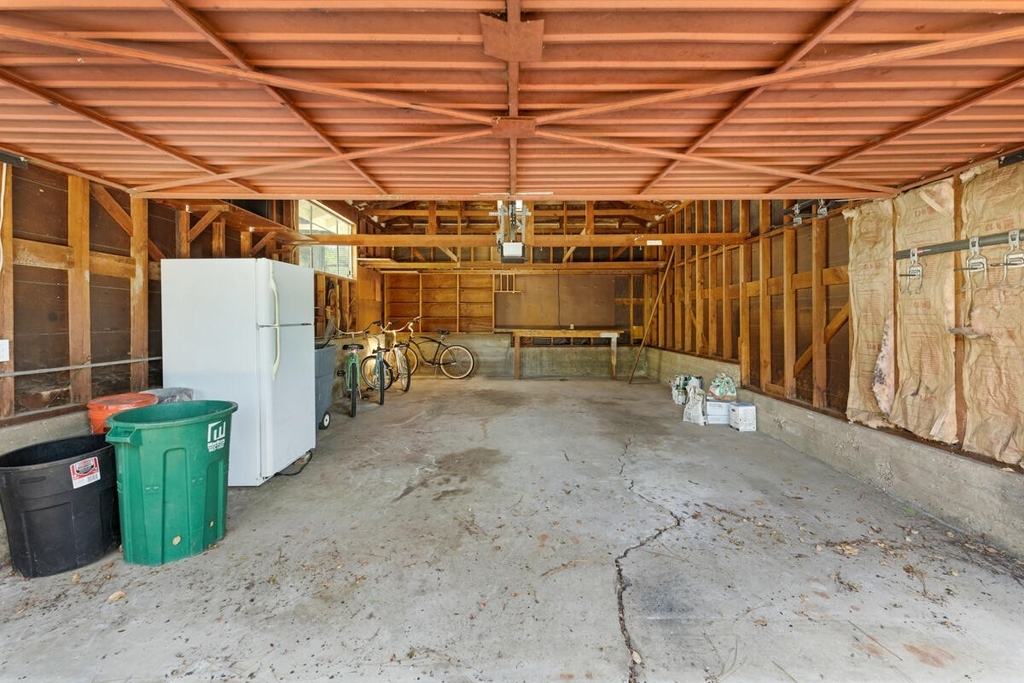 634 Chelham - Photo 27