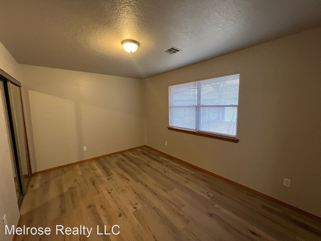 11509 Brown Avenue - Photo 19