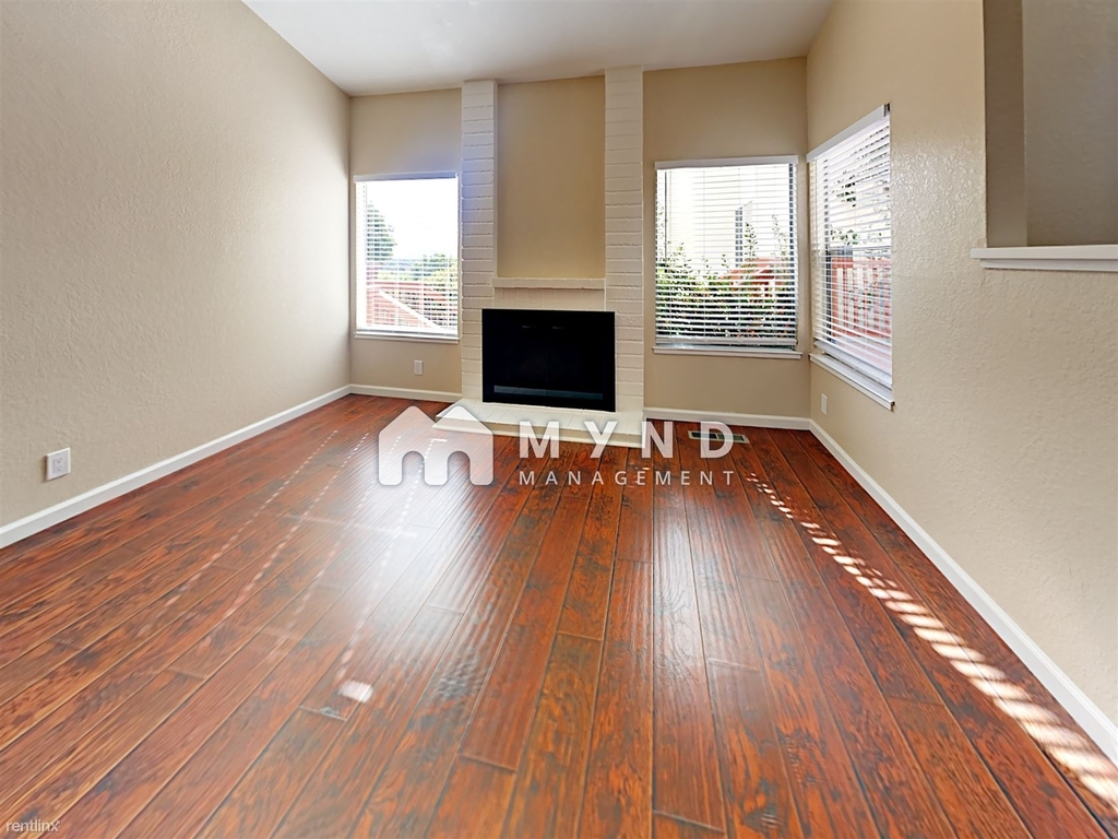 362 Via Primavera Dr - Photo 2