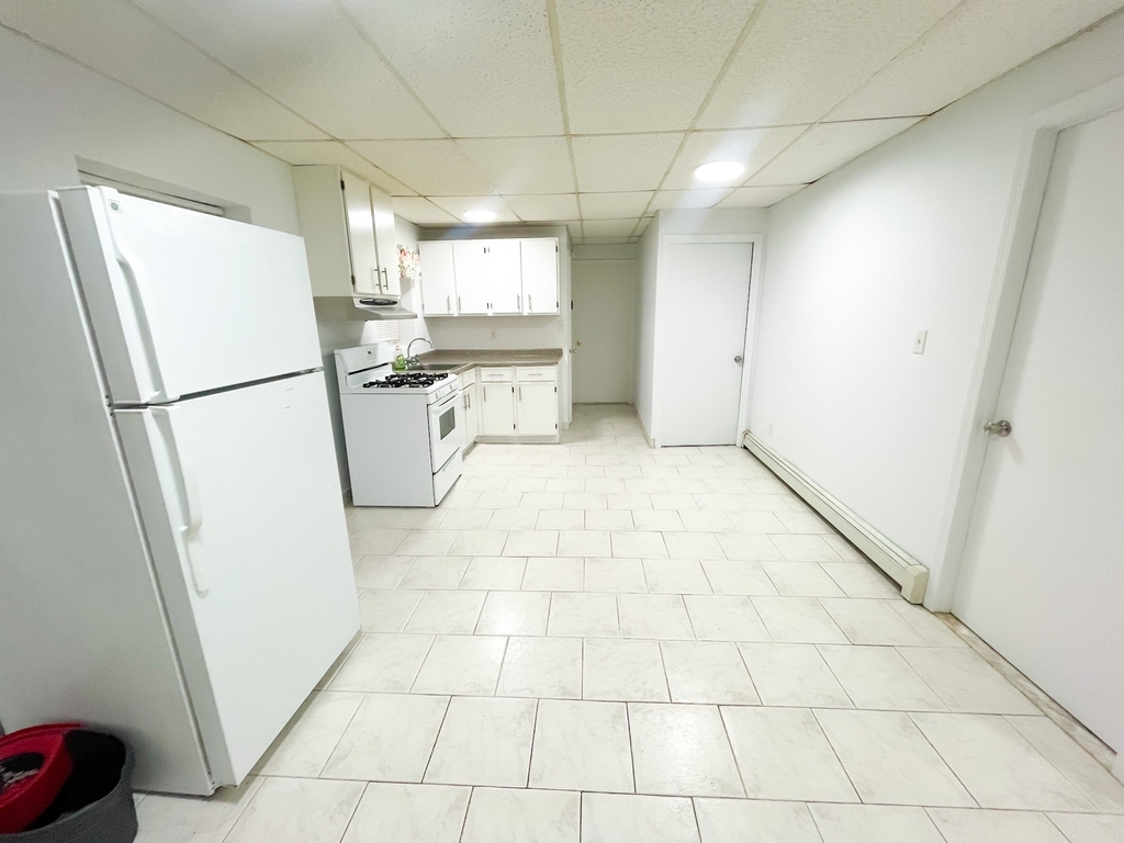 3912 Fillmore Avenue - Photo 6
