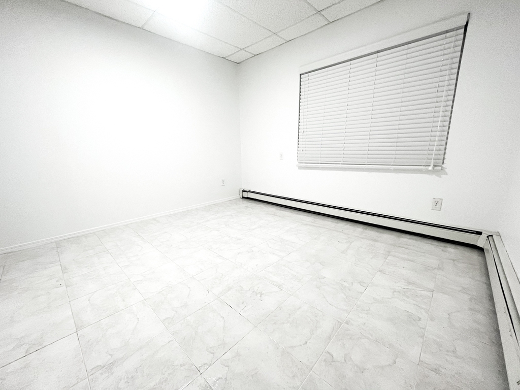 3912 Fillmore Avenue - Photo 4