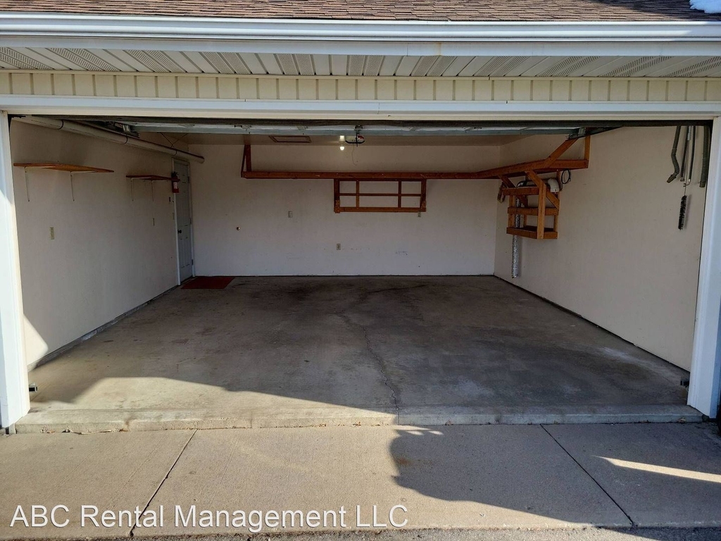 3108 Jelinek Ave - Photo 20