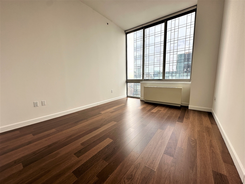 10th Ave. Penthouse - Photo 5