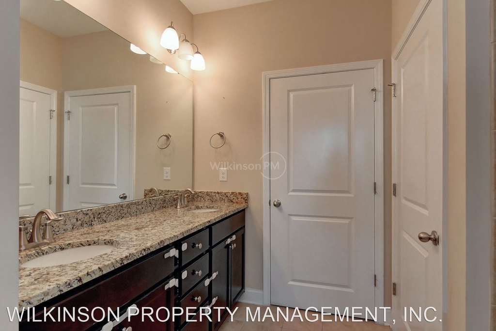 1465 Bramblewood Dr - Photo 20