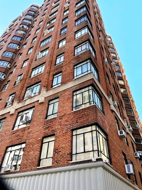 Fifth Avenue/9th Street - Photo 13