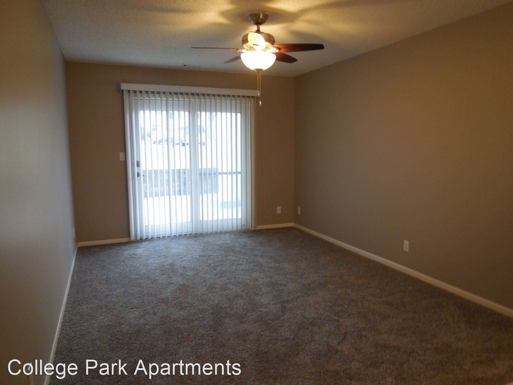 120 College Park Circle - Photo 3