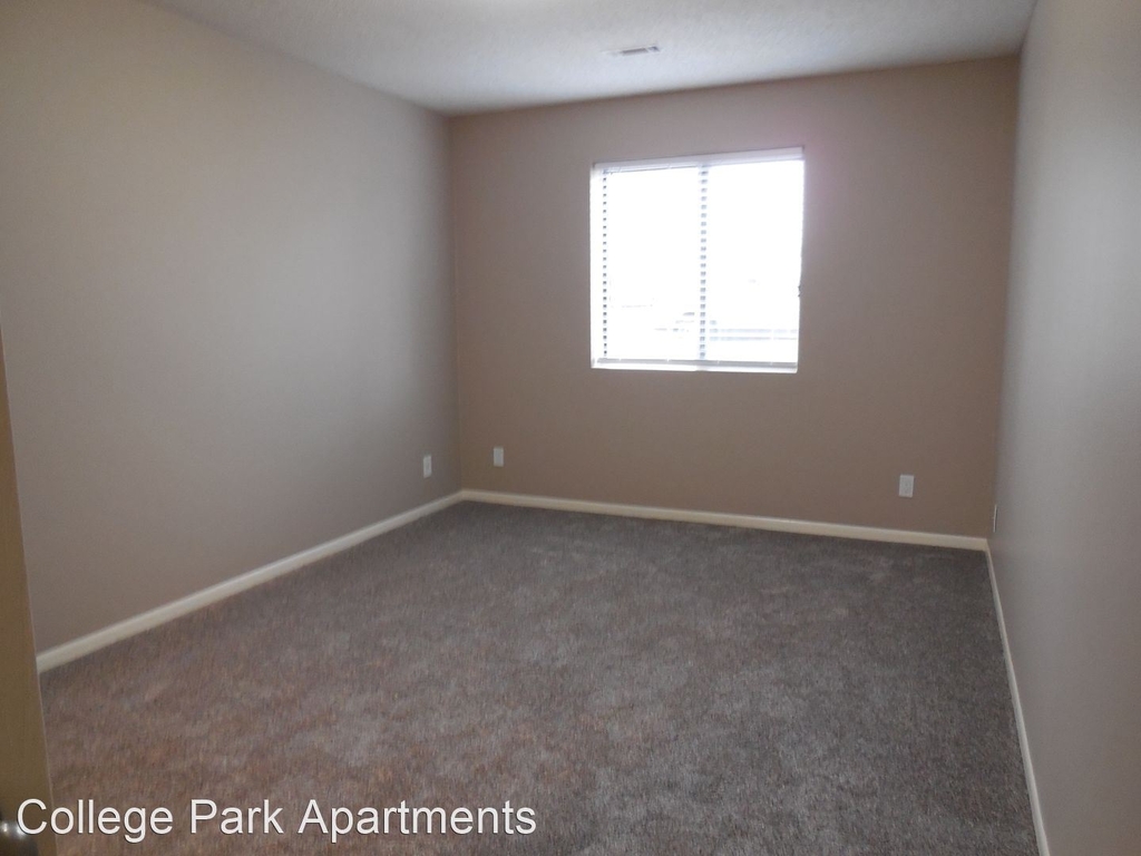 120 College Park Circle - Photo 10