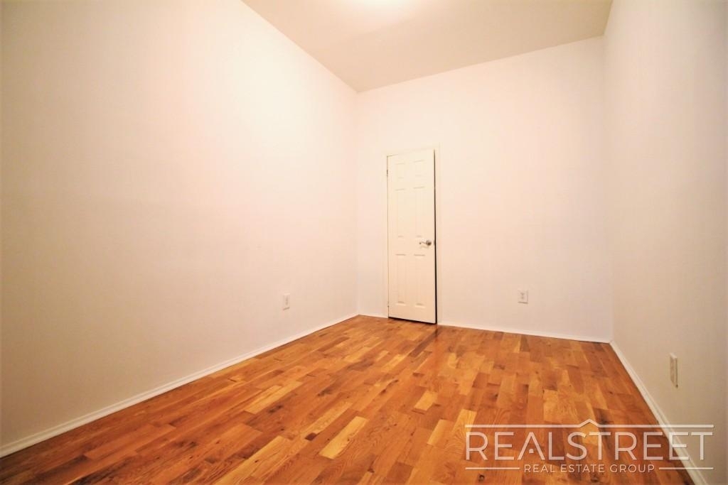 395 Jefferson Avenue - Photo 7