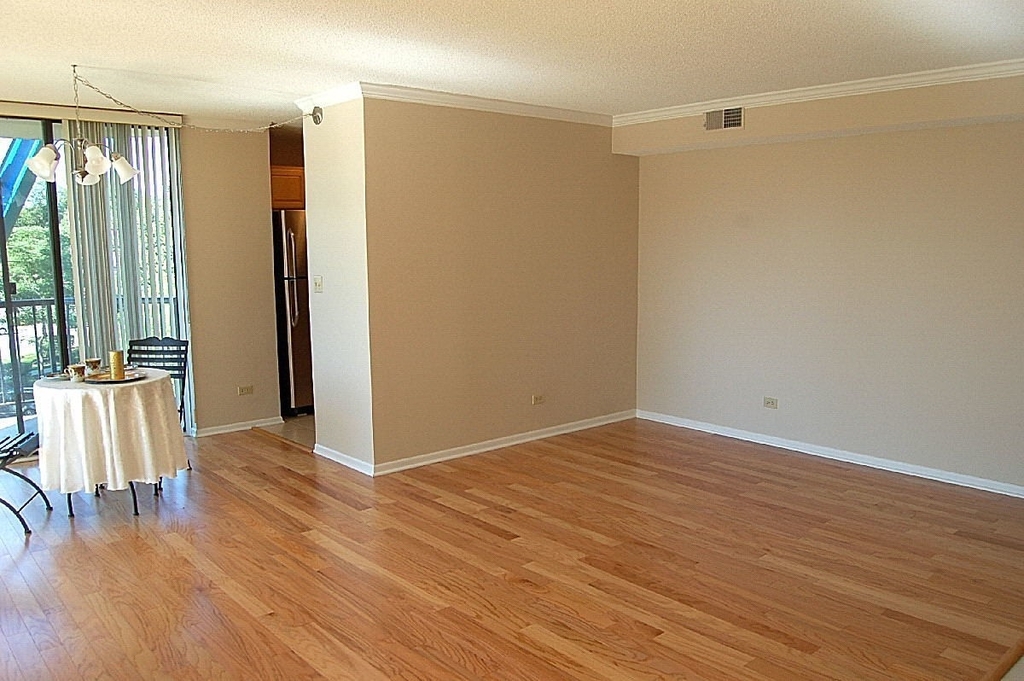 511 Aurora Avenue - Photo 2