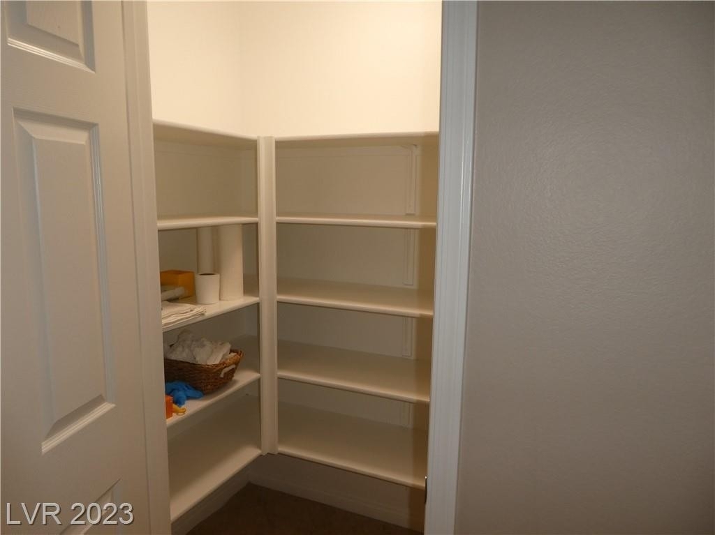 4054 Lower Saxon Avenue - Photo 15