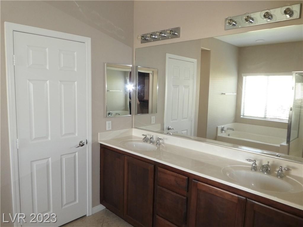 4054 Lower Saxon Avenue - Photo 36