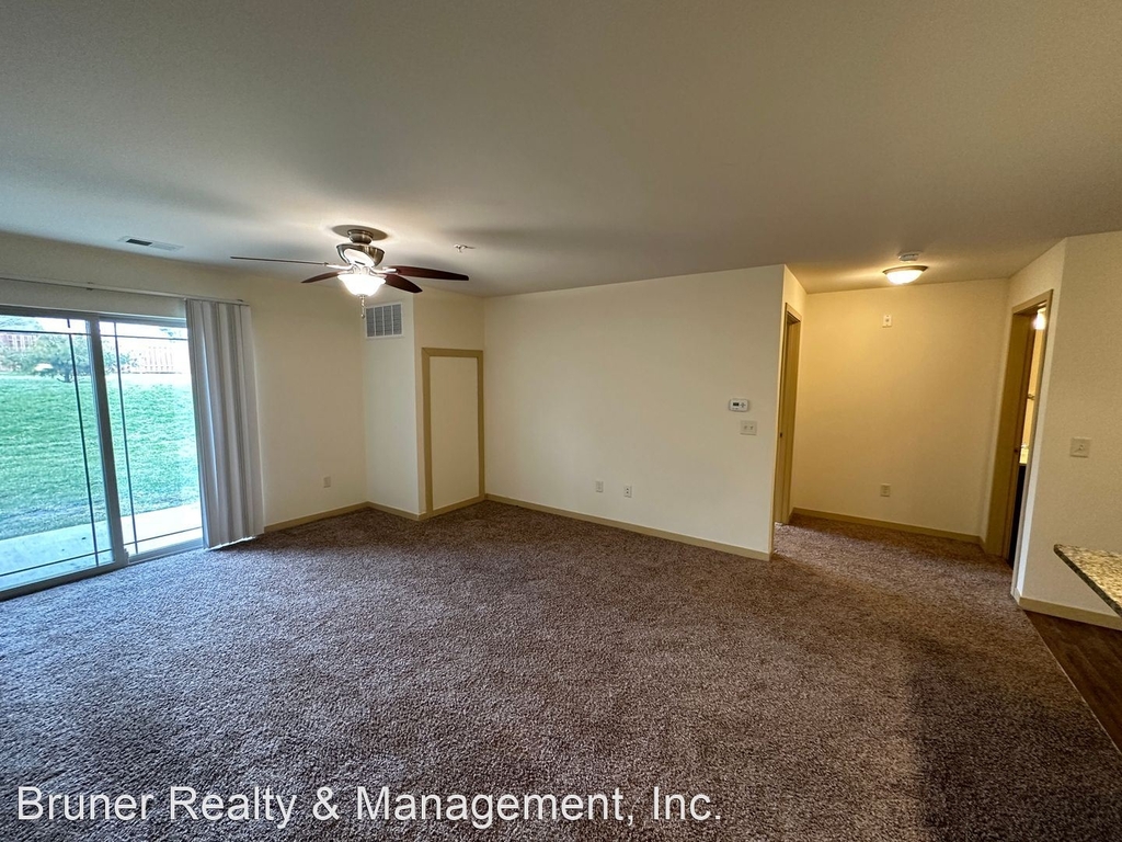 4320 North Towne Court - Photo 8