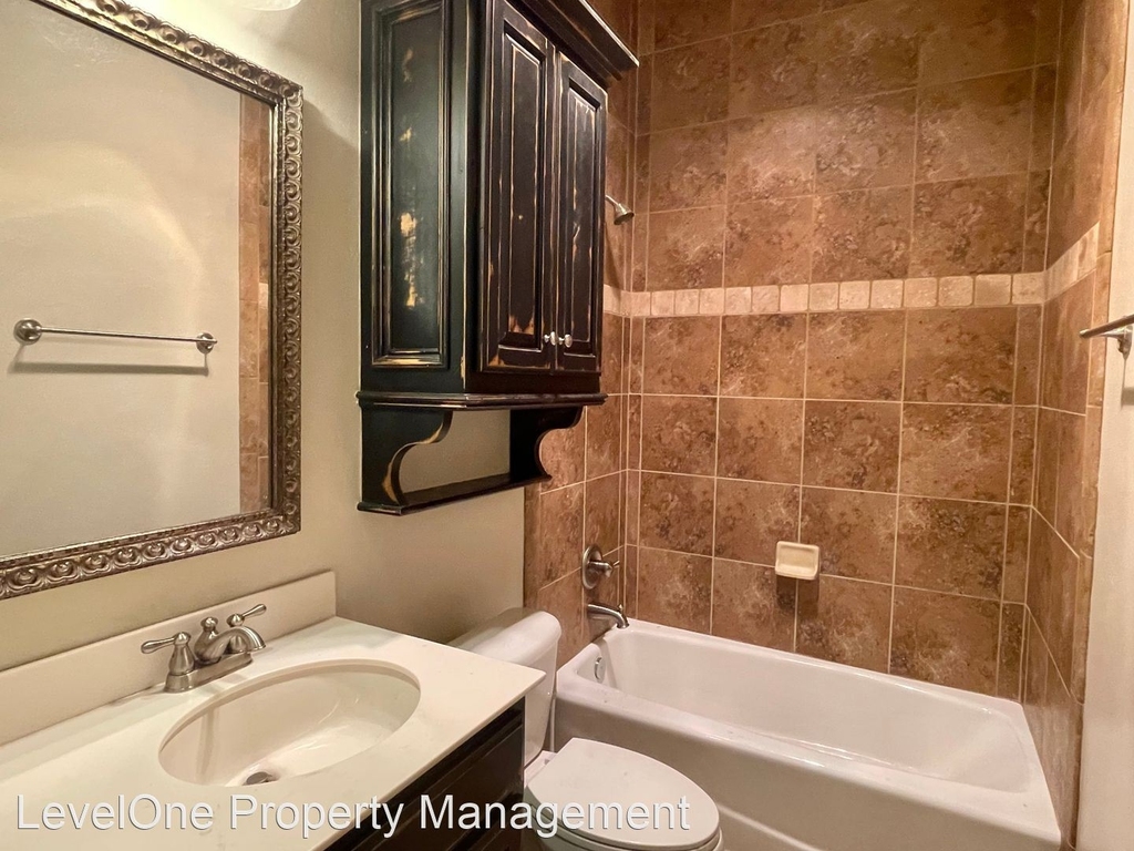 3608 Oakridge Circle - Photo 14