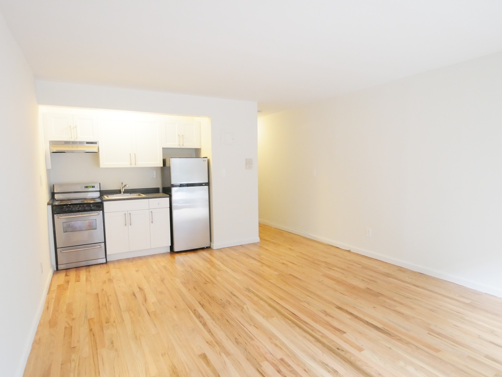 151 Lexington Avenue - Photo 5