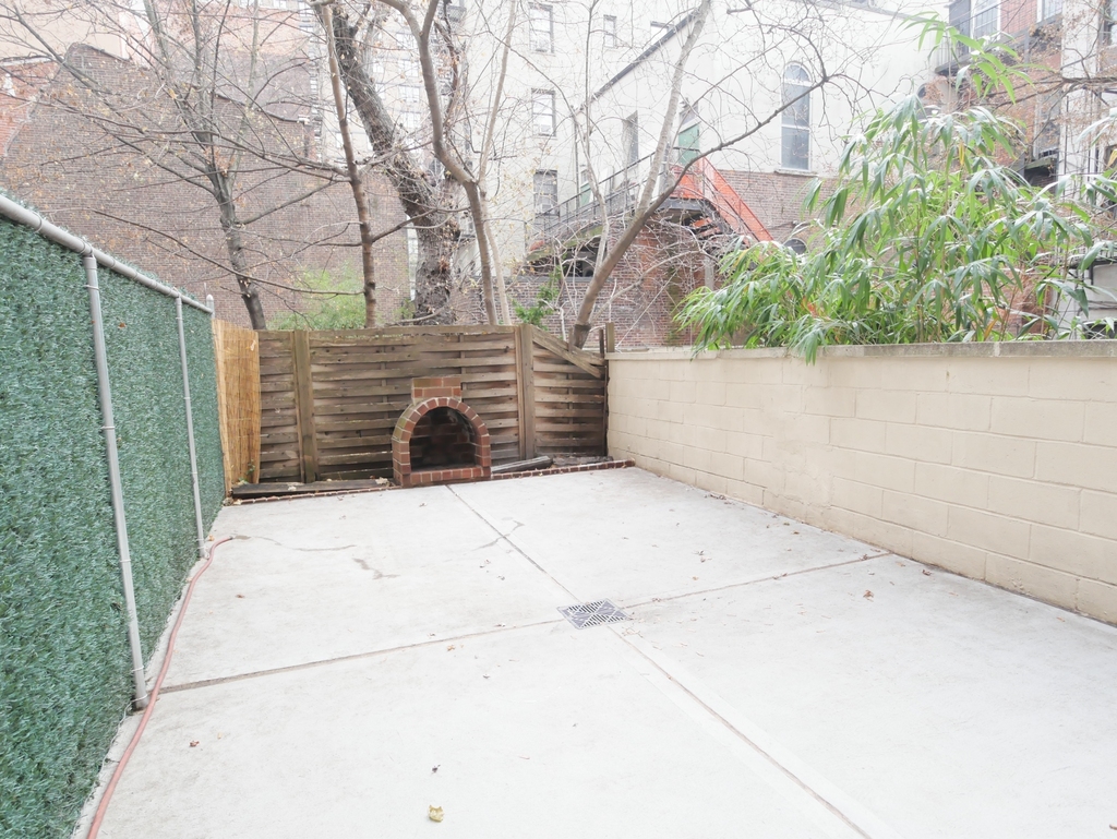 151 Lexington Avenue - Photo 0