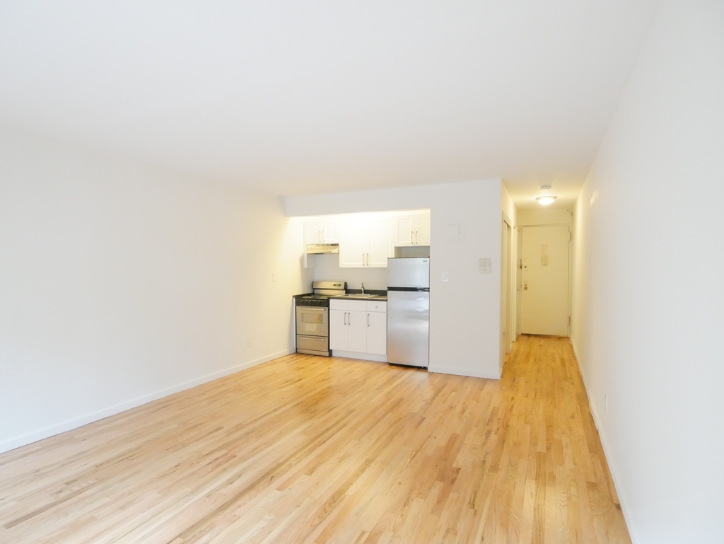 151 Lexington Avenue - Photo 9