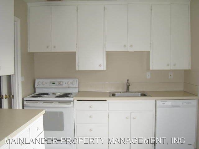 5020 Ne 41st Ave - Photo 1