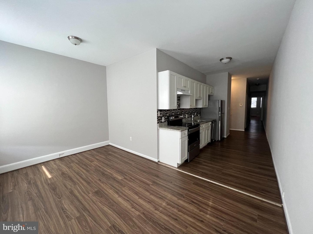 810 Newington Ave #2 - Photo 3