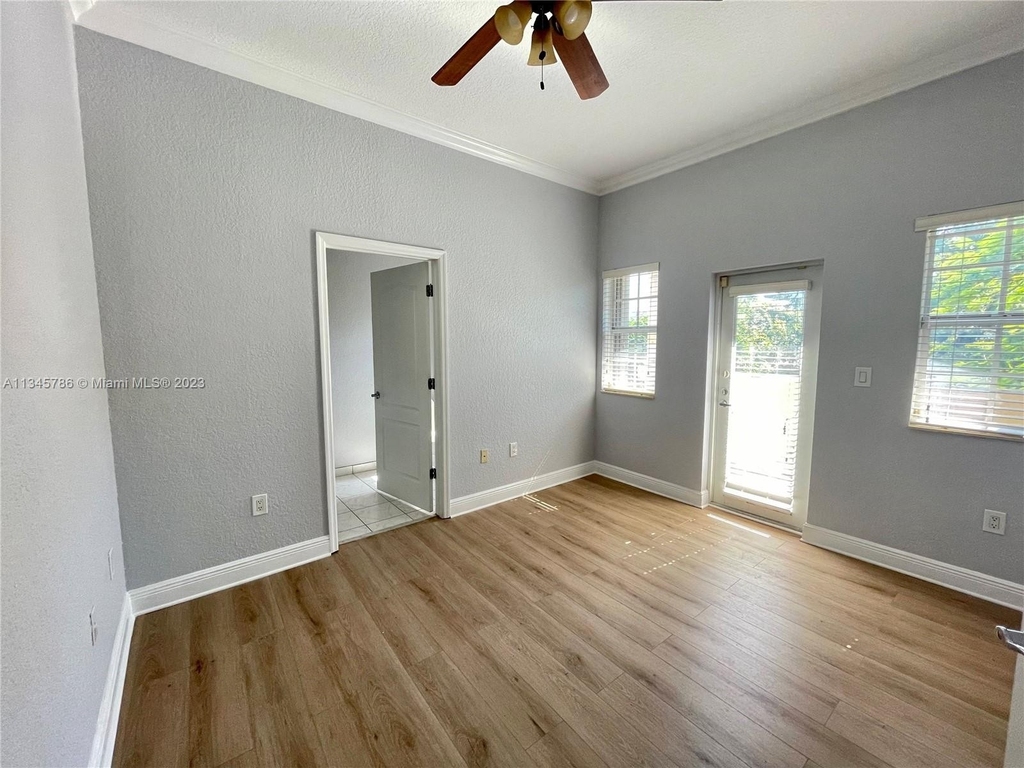 3300 Bird Ave - Photo 15