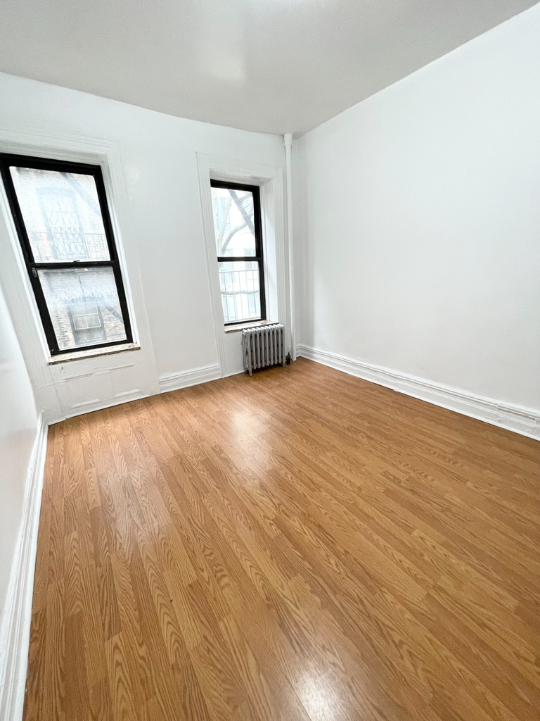 321 East 108th Street - Photo 1