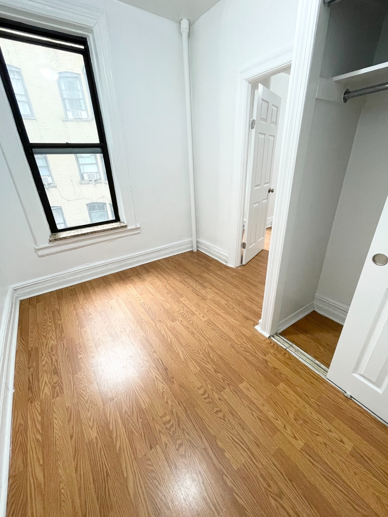 321 East 108th Street - Photo 2