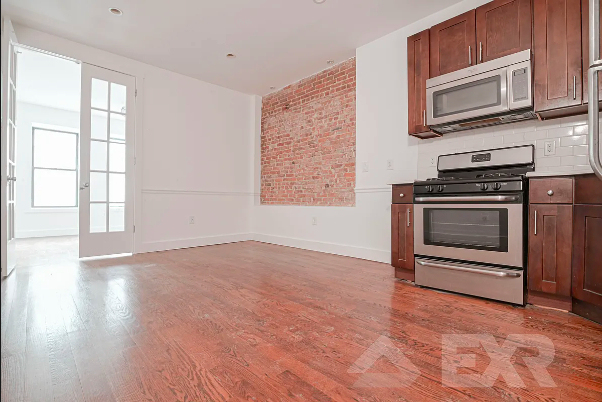 272 Sumpter Street - Photo 1