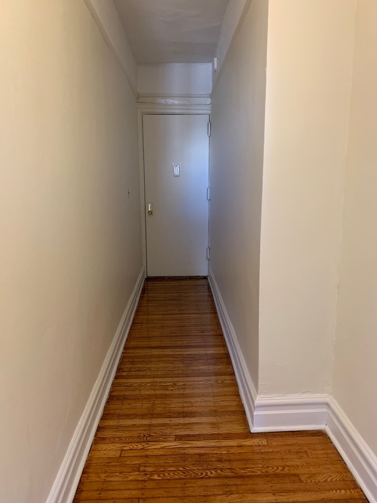 546 Midwood Street - Photo 2