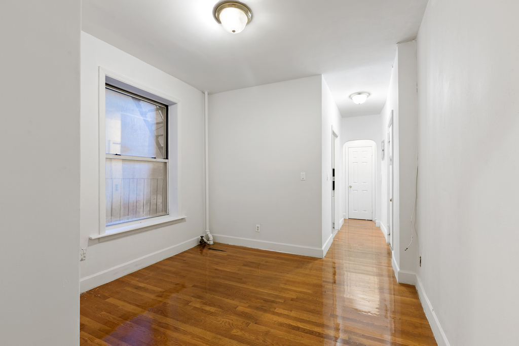 241 West 13th Street - Photo 2