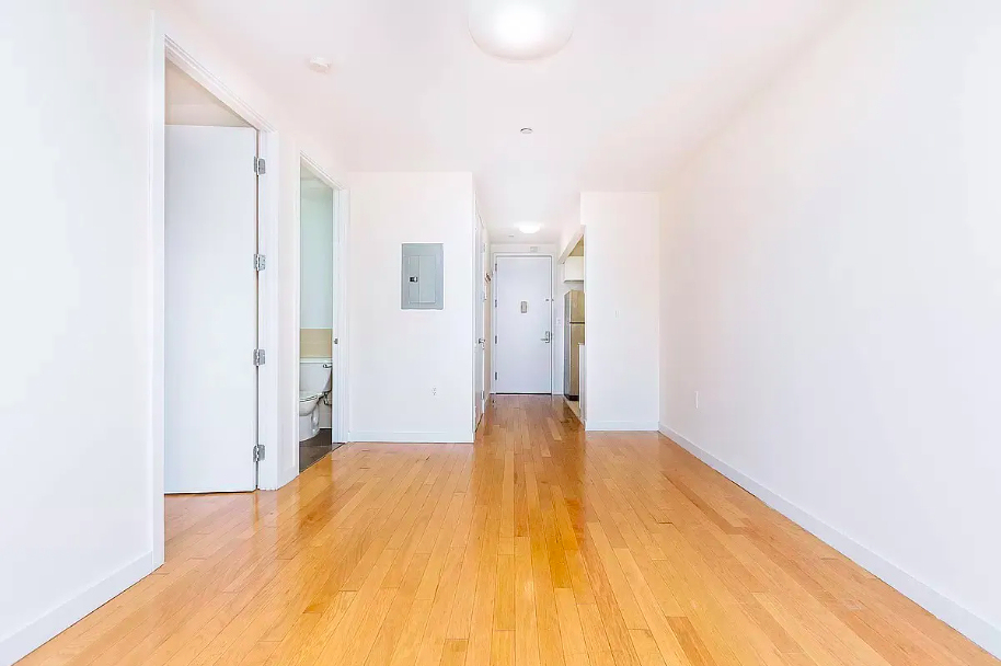 926 Metropolitan Avenue - Photo 1