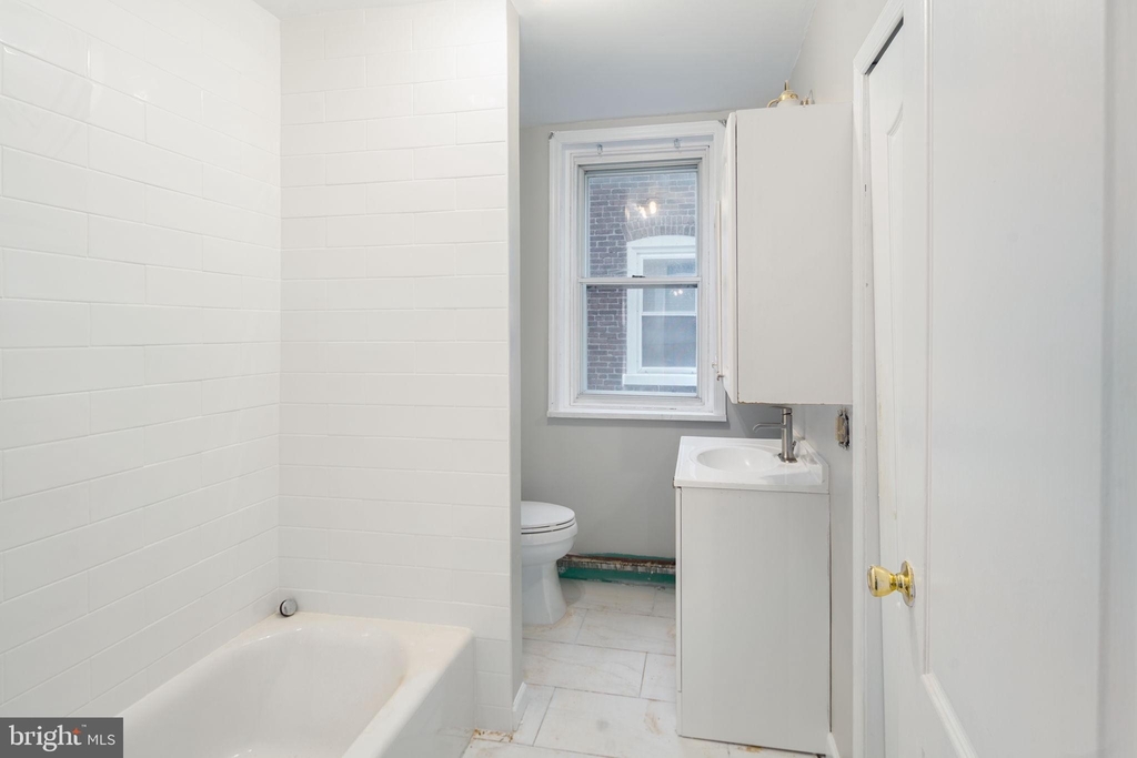 4229 Manayunk Avenue - Photo 15