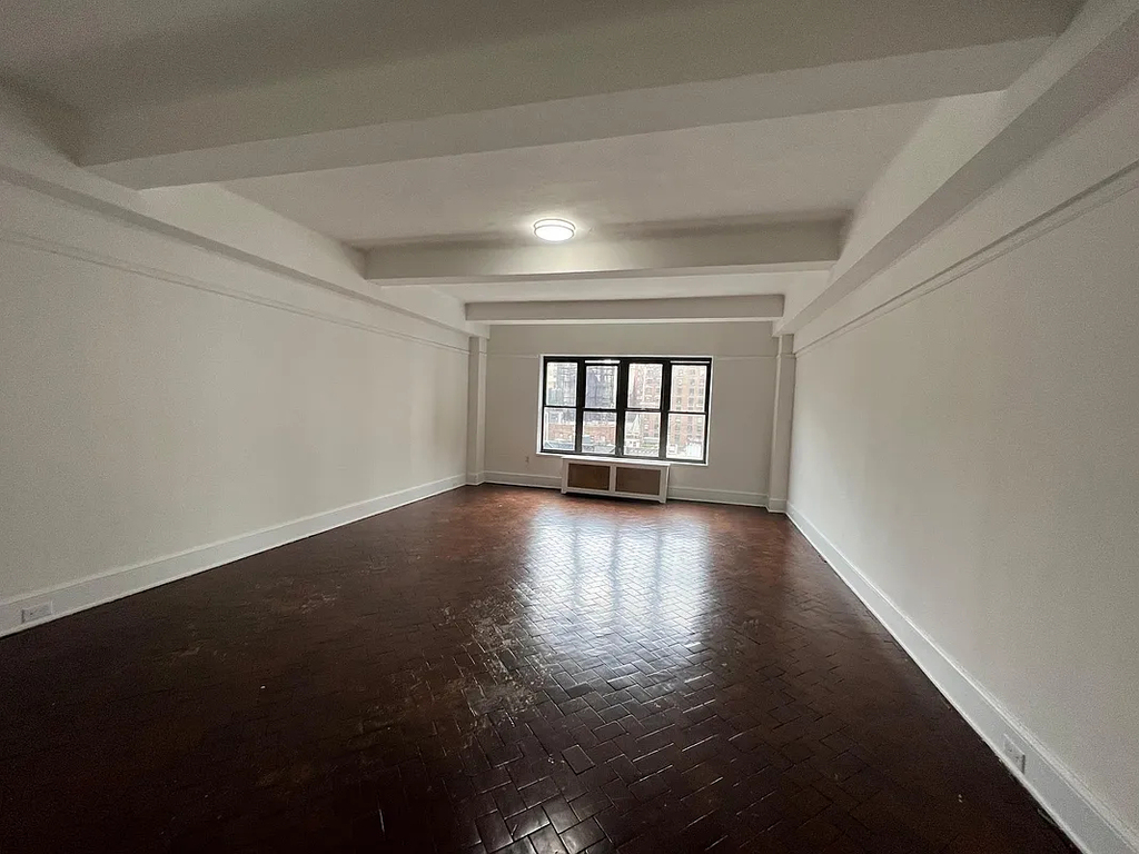 160 West 73rd Street - Photo 0