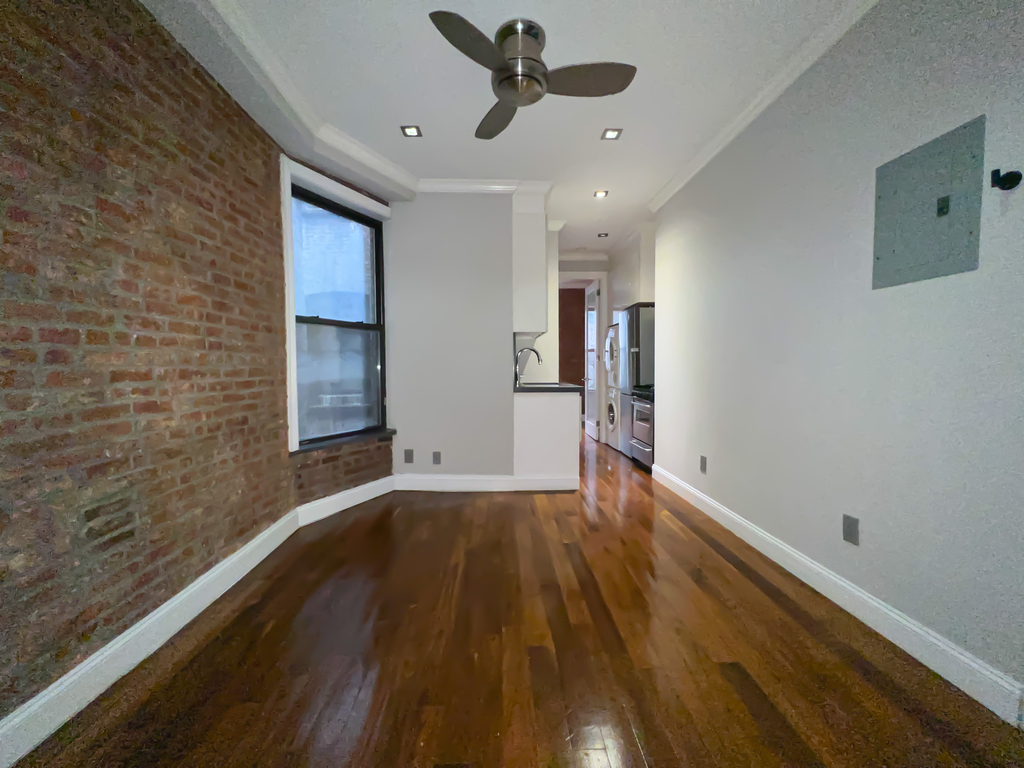 16 East 116th Street - Photo 5