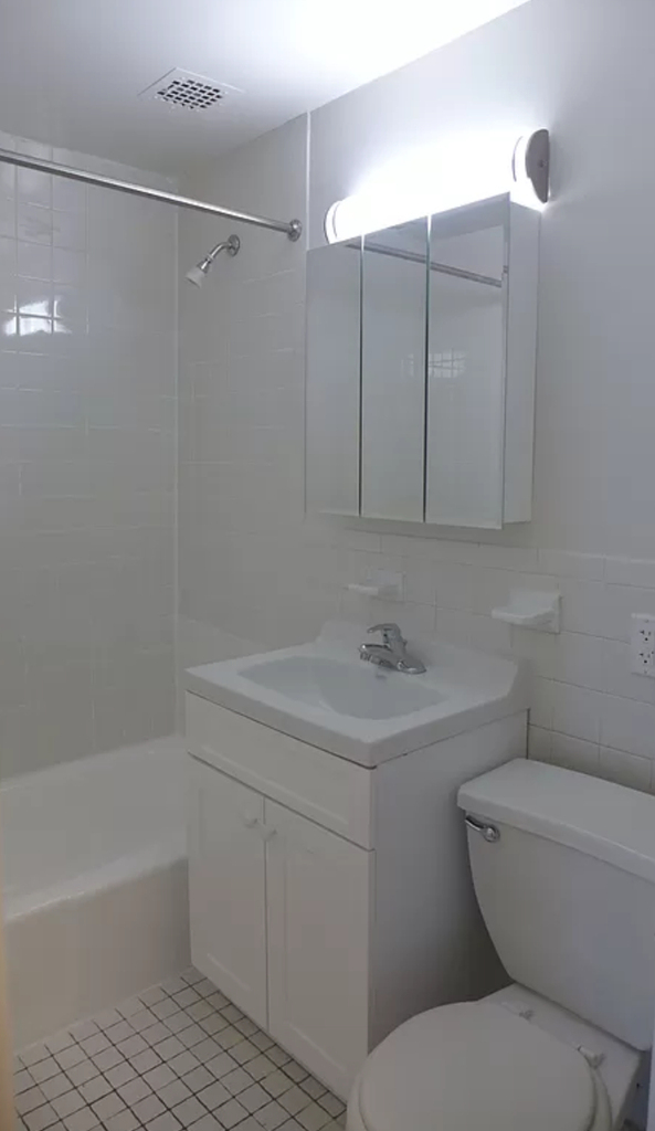 228 East 85th Street - Photo 2