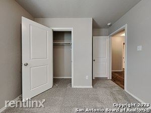 8530 Amistad Cv - Photo 2