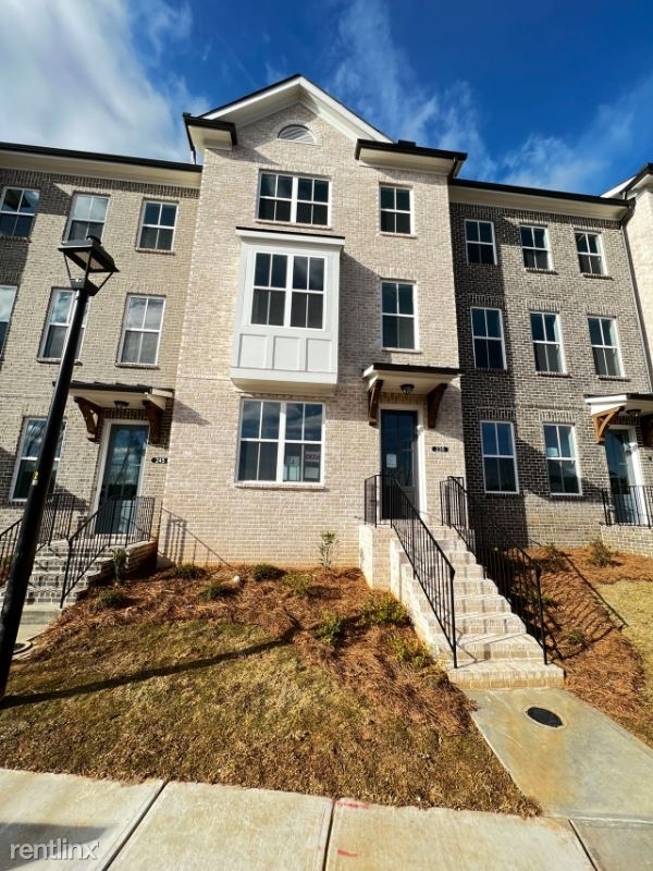 235 Sims Park Place - Photo 0