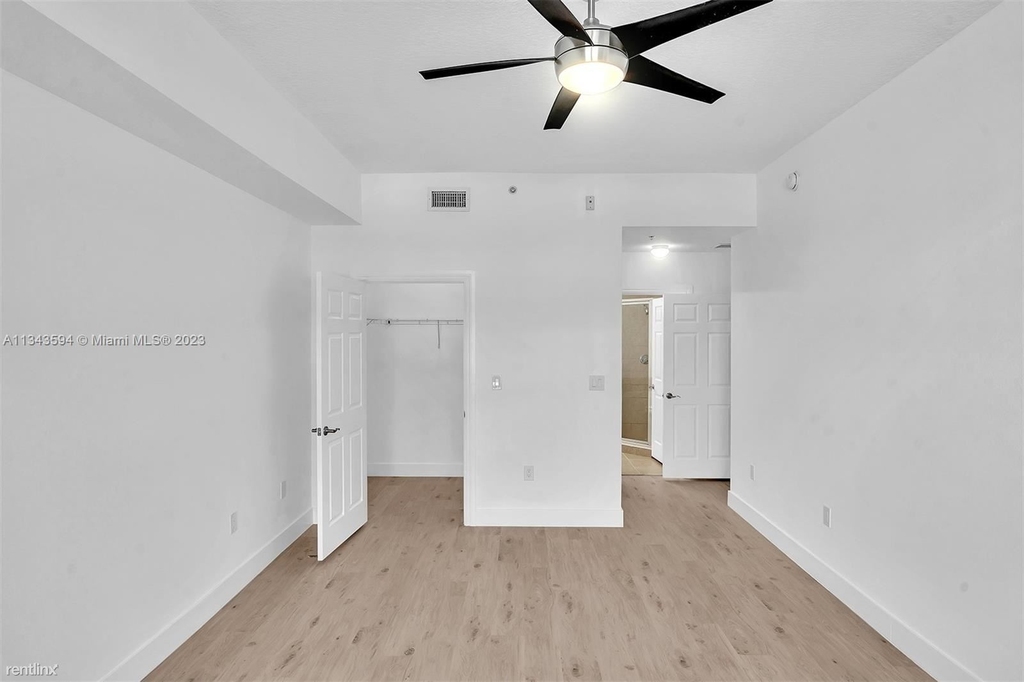 3001 Ne 185th St Apt 215 - Photo 13