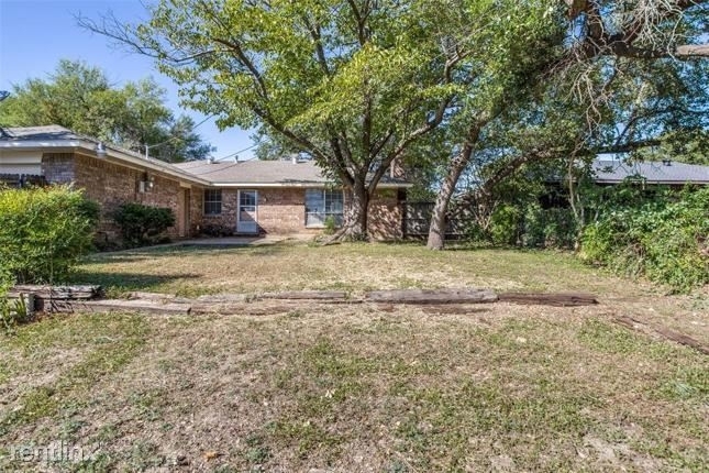 726 R Oakbluff Drive - Photo 23